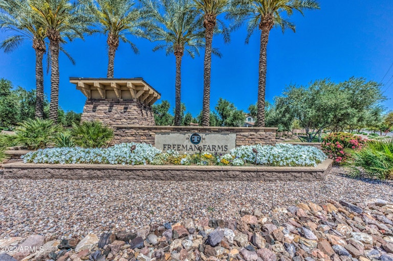 Photo 29 of 29 - 2595 E Carob Dr, Gilbert, AZ 85298