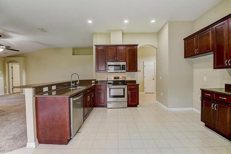 Photo 17 of 45 - 34510 Cliffcreek Ct, Wesley Chapel, FL 33545