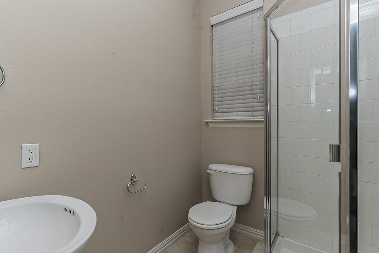 Photo 13 of 25 - 7909 Spring Run, North Richland Hills, TX 76182
