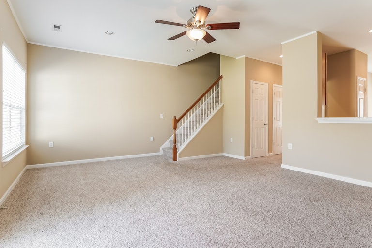 Photo 3 of 25 - 1810 Eagle Beach Ct, Raleigh, NC 27610