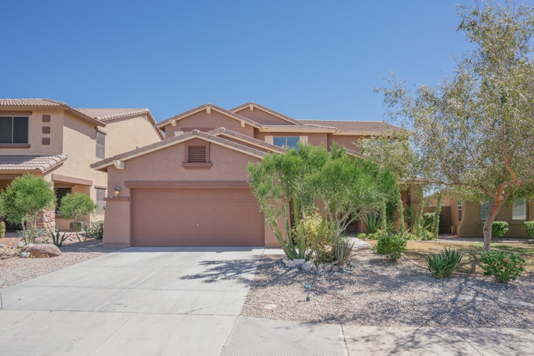 Photo 1 of 23 - 4253 S 247th Dr, Buckeye, AZ 85326