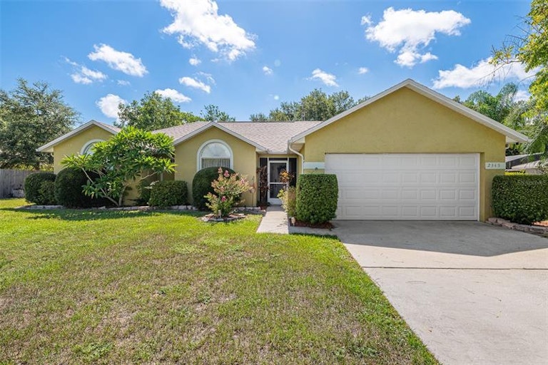 Photo 1 of 34 - 2345 Kings Crest Rd, Kissimmee, FL 34744