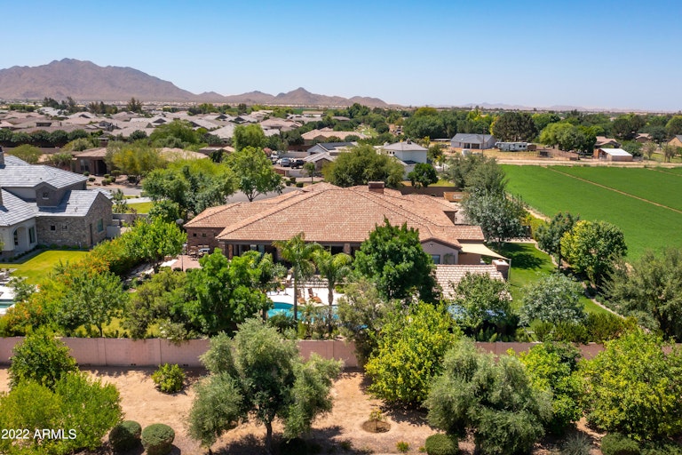 Photo 42 of 44 - 2026 E Avenida Del Valle Ct, Gilbert, AZ 85298