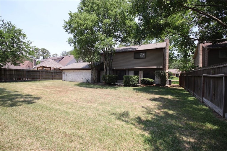 Photo 31 of 31 - 7507 Renmark Ln, Houston, TX 77070