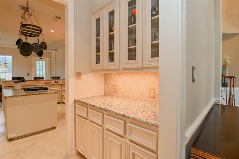 Photo 8 of 45 - 2606 Cottage Creek Ct, Pearland, TX 77584