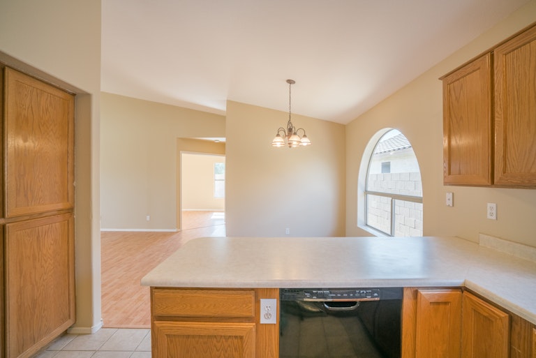 Photo 12 of 46 - 17920 N Woodrose Ave, Surprise, AZ 85374