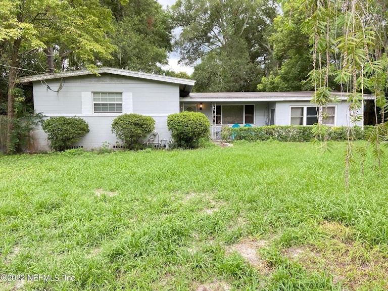 Photo 1 of 8 - 5512 Coppedge Ave, Jacksonville, FL 32277