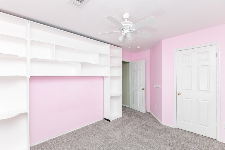 Photo 16 of 25 - 13308 Ridgepointe Rd, Fort Worth, TX 76244