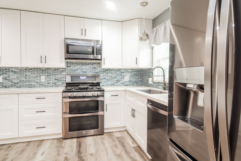 Photo 4 of 27 - 448 Gleneagles Dr, Friendswood, TX 77546