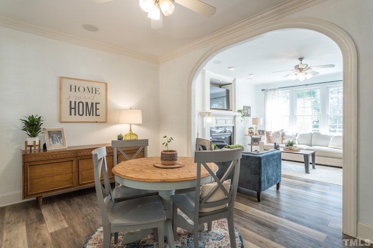 Photo 6 of 47 - 284 Elmcrest Dr, Holly Springs, NC 27540