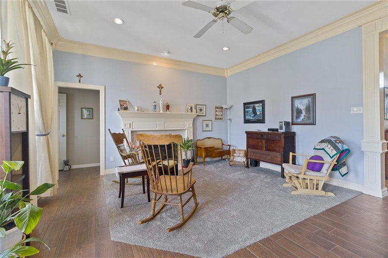 Photo 23 of 36 - 1312 Buxton Dr, Desoto, TX 75115