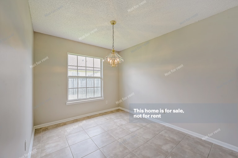 Photo 19 of 31 - 8281 Velvet Springs Ln, Jacksonville, FL 32244