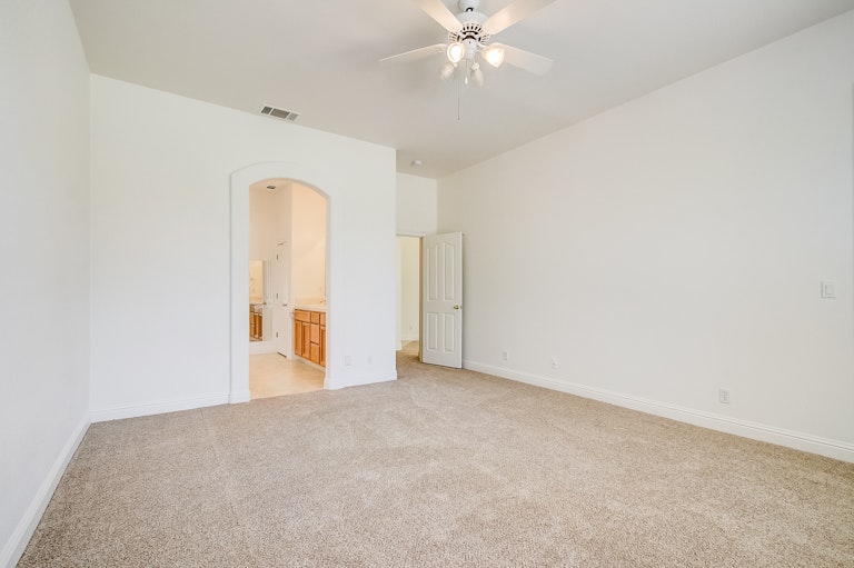 Photo 25 of 28 - 9405 Moondancer Cir, Roseville, CA 95747