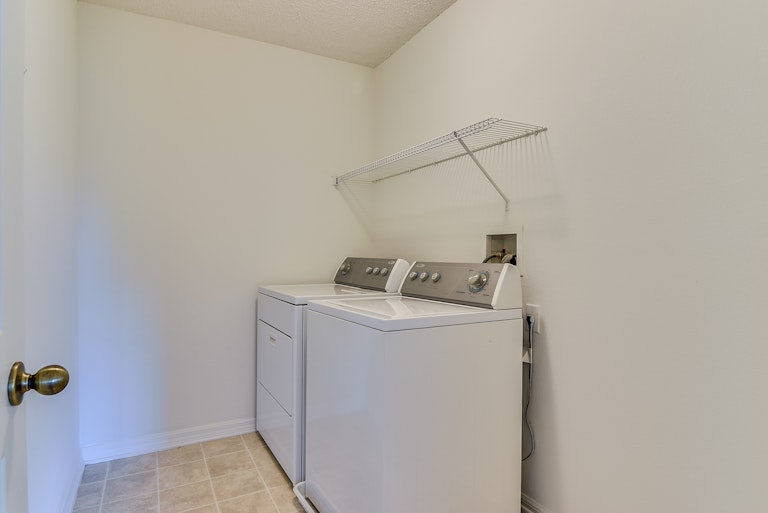 Photo 23 of 29 - 15169 Moultrie Pointe Rd, Orlando, FL 32828