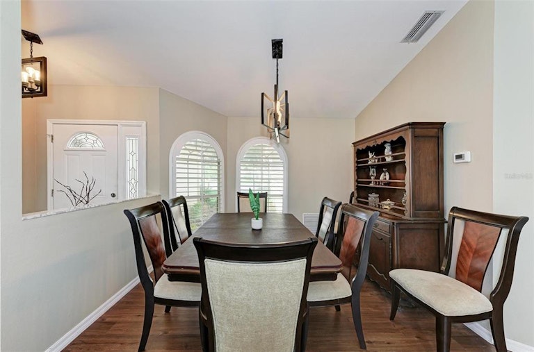 Photo 9 of 44 - 3174 57th Avenue Cir E, Bradenton, FL 34203