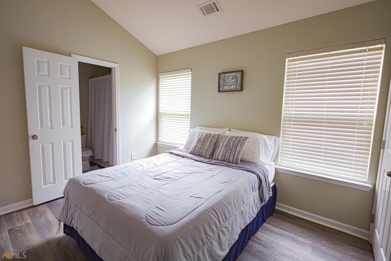 Photo 10 of 24 - 407 Creel Pl, Atlanta, GA 30349