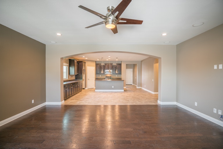 Photo 8 of 27 - 10783 W Yearling Rd, Peoria, AZ 85383