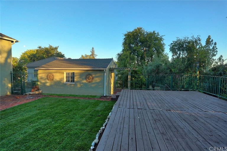 Photo 37 of 38 - 4627 El Camino Corto, La Canada Flintridge, CA 91011