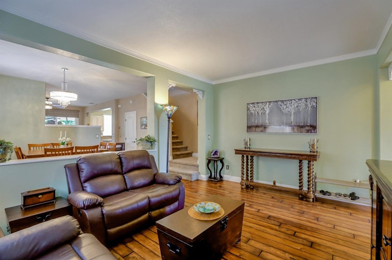 Photo 4 of 54 - 5071 Tuckerman Way, Sacramento, CA 95835