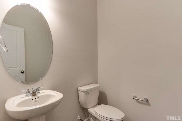 Photo 9 of 32 - 108 Maple Grove Ln, Durham, NC 27703
