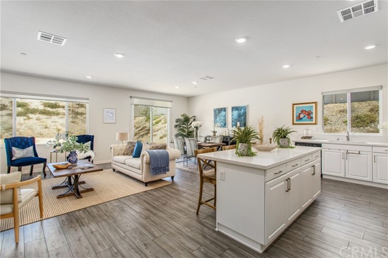 Photo 13 of 30 - 20852 Spring Mountain Rd, Riverside, CA 92507