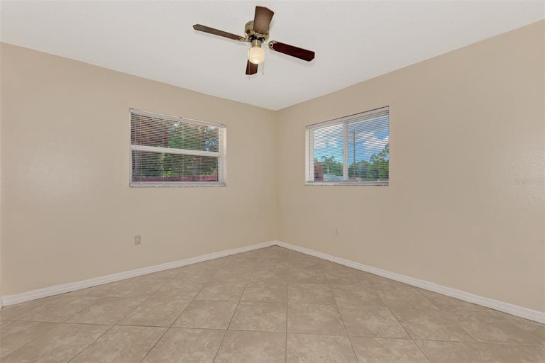Photo 30 of 59 - 3985 Lundale Ave, North Port, FL 34286