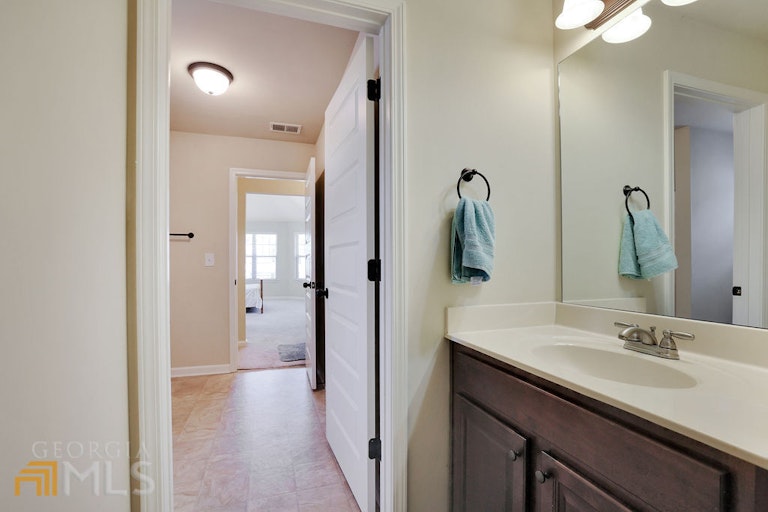 Photo 29 of 54 - 2398 Austin Common Way, Dacula, GA 30019
