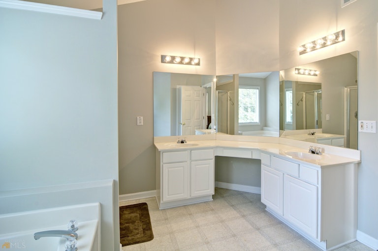 Photo 43 of 55 - 383 Windsong Way, Woodstock, GA 30188