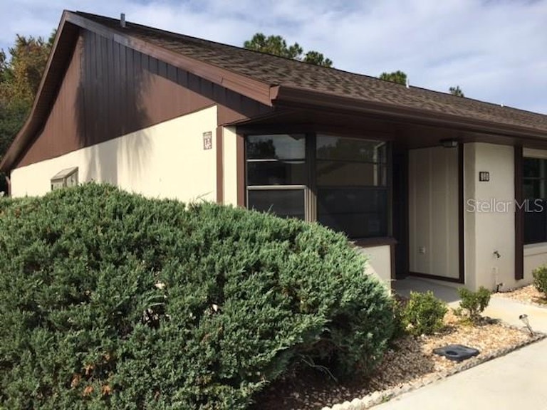 Photo 1 of 15 - 960 Westridge Dr #13L, Debary, FL 32713