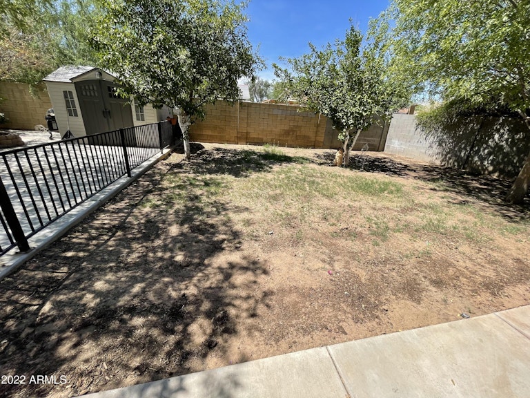 Photo 27 of 28 - 6414 W Avalon Dr, Phoenix, AZ 85033