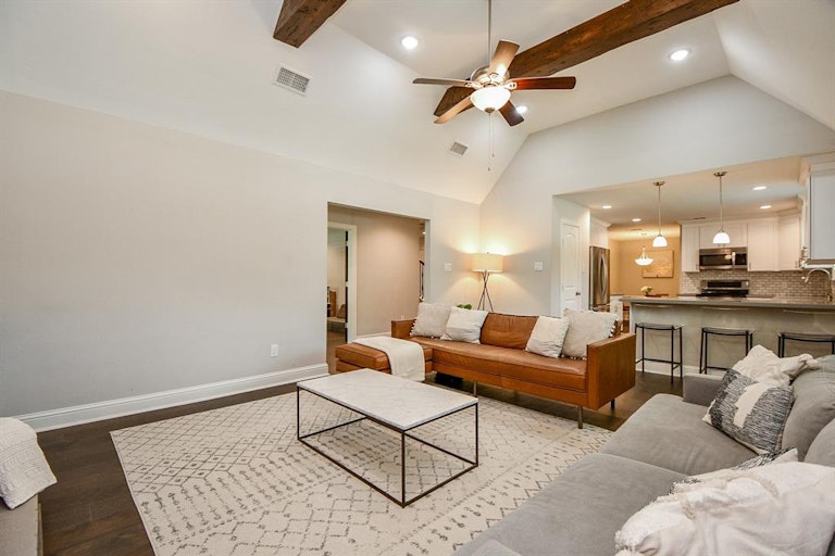 Photo 15 of 49 - 5402 Rutherglenn Dr, Houston, TX 77096