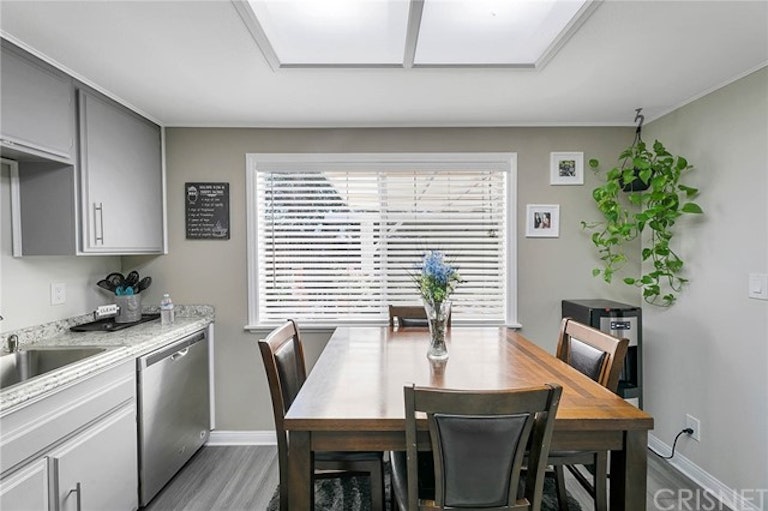 Photo 14 of 38 - 15904 Ada St, Canyon Country, CA 91387