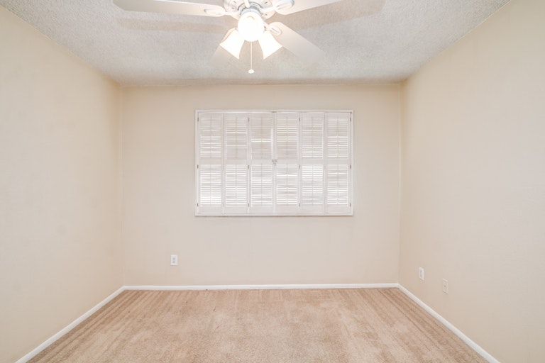 Photo 19 of 29 - 4826 W El Caminito Dr, Glendale, AZ 85302