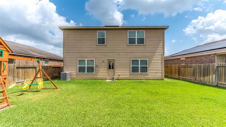 Photo 21 of 22 - 9006 Stagewood Dr, Humble, TX 77338
