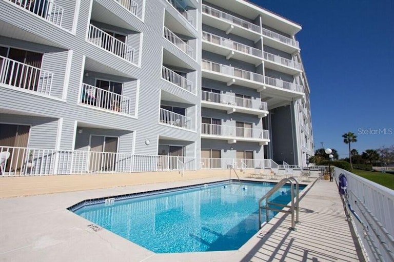 Photo 7 of 20 - 610 Island Way #402, Clearwater Beach, FL 33767