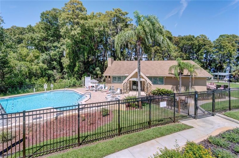 Photo 35 of 39 - 1614 Berwick Ct Unit C, Palm Harbor, FL 34684
