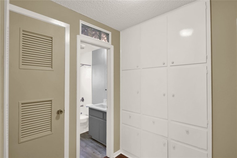 Photo 30 of 36 - 1107 Rebbeca Dr, Austin, TX 78758