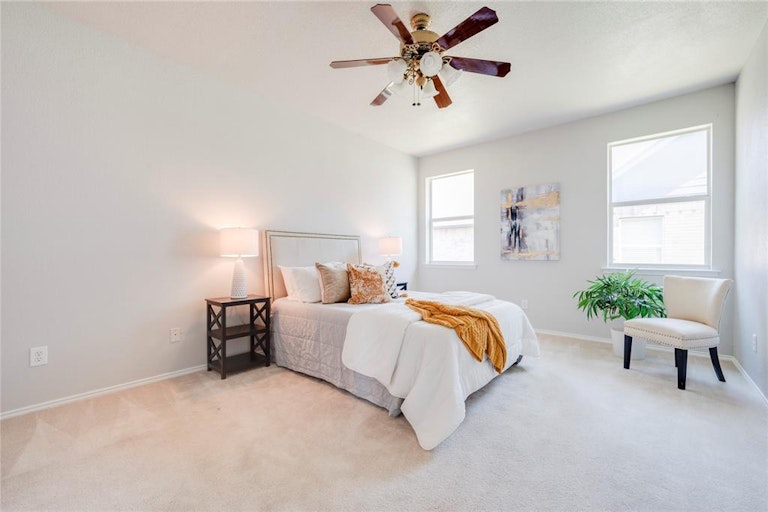 Photo 17 of 25 - 9873 Sparrow Hawk Ln, Fort Worth, TX 76108