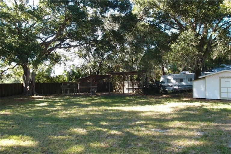 Photo 16 of 17 - 3703 2nd Avenue Dr E, Palmetto, FL 34221