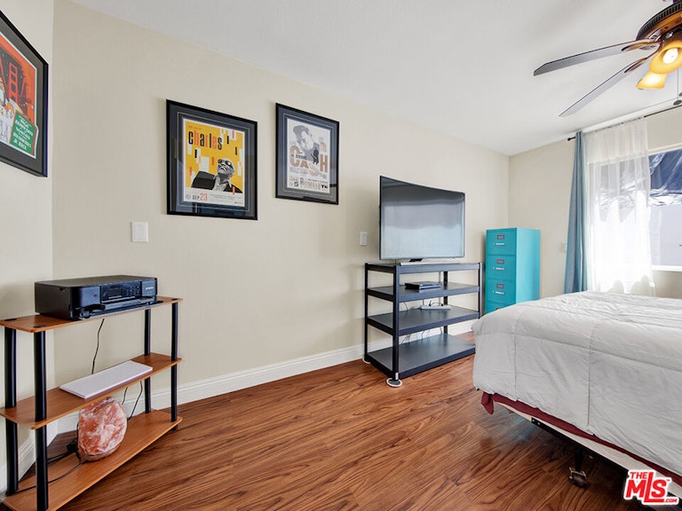 Photo 26 of 30 - 4002 Homer St, Los Angeles, CA 90031