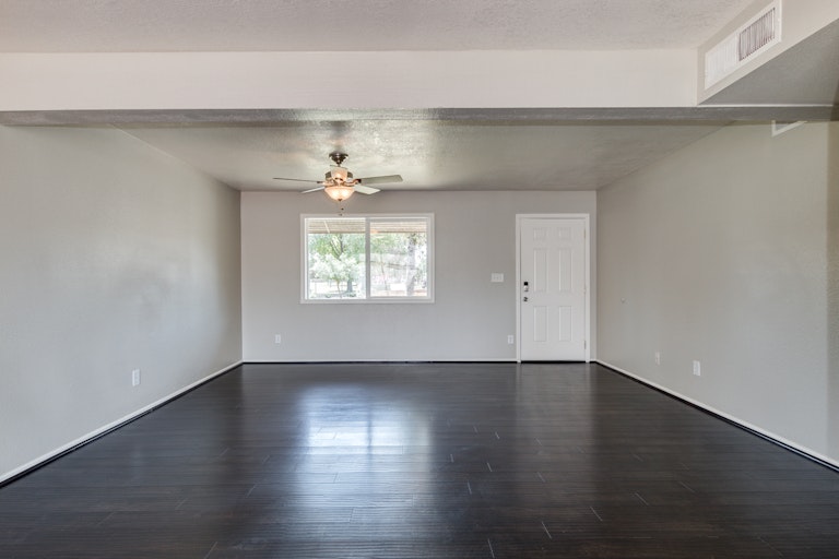 Photo 8 of 25 - 1234 W Erie St, Chandler, AZ 85224