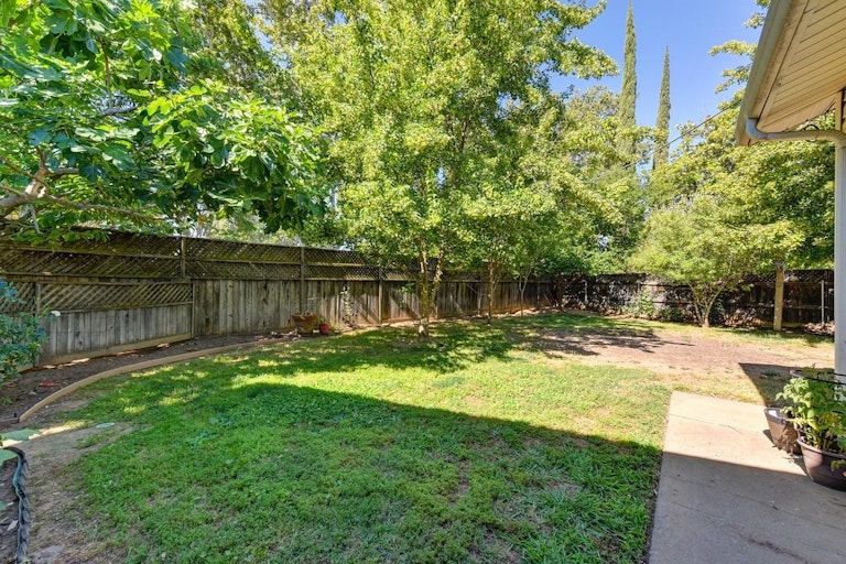 Photo 20 of 26 - 10664 Chardonay Dr, Rancho Cordova, CA 95670