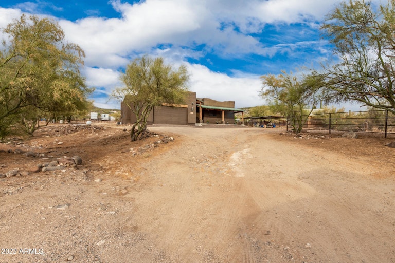 Photo 4 of 56 - 44807 N 20th St, New River, AZ 85087