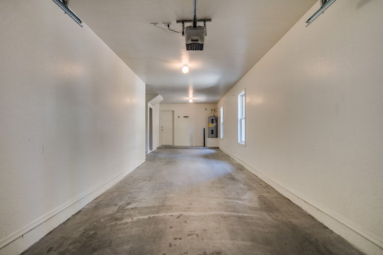 Photo 18 of 20 - 5645 S 21st Pl, Phoenix, AZ 85040