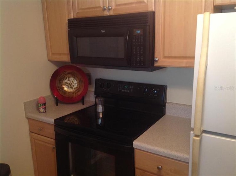 Photo 5 of 8 - 12221 Armenia Gables Cir, Tampa, FL 33612