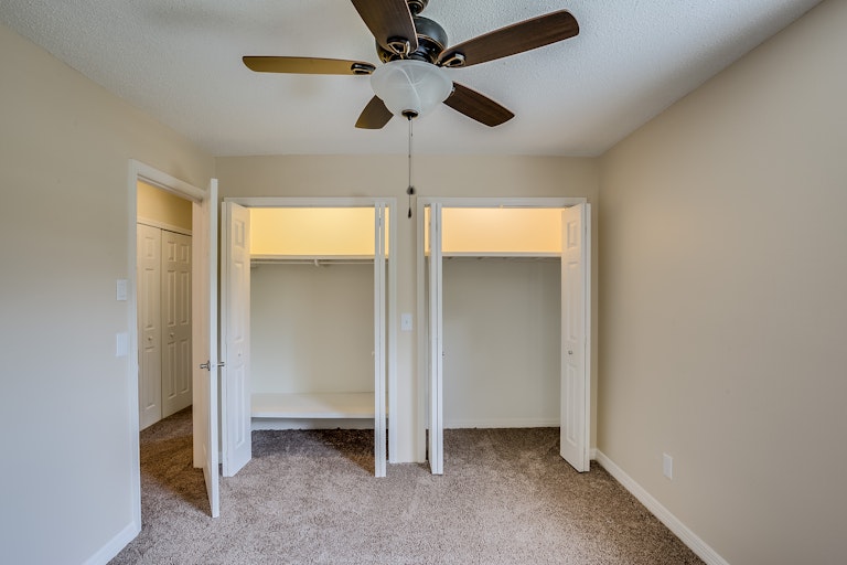 Photo 16 of 19 - 6724 Islander Ln, Tampa, FL 33615