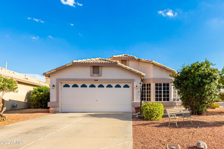 Photo 1 of 25 - 10865 W Ventana Dr E, Sun City, AZ 85373