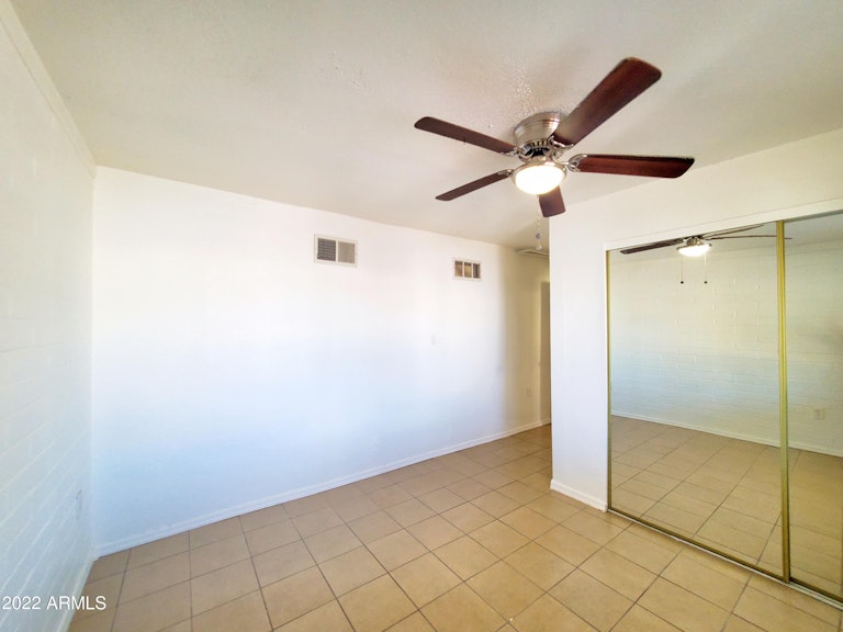 Photo 18 of 42 - 11122 W Connecticut Ave, Youngtown, AZ 85363