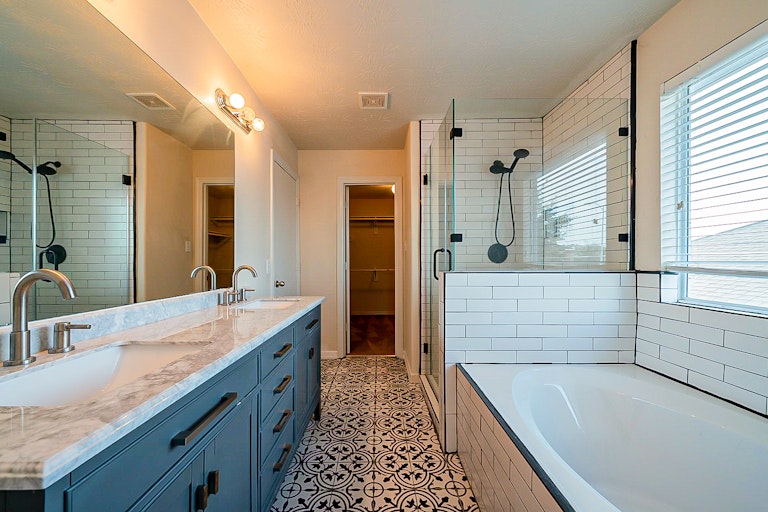 Photo 6 of 36 - 2011 Dalton Trace Ct, Spring, TX 77373