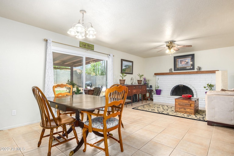 Photo 17 of 41 - 3008 W Danbury Dr, Phoenix, AZ 85053